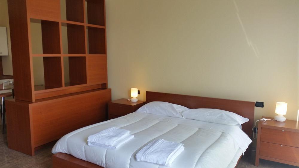 Residence Fermi Casarile Εξωτερικό φωτογραφία