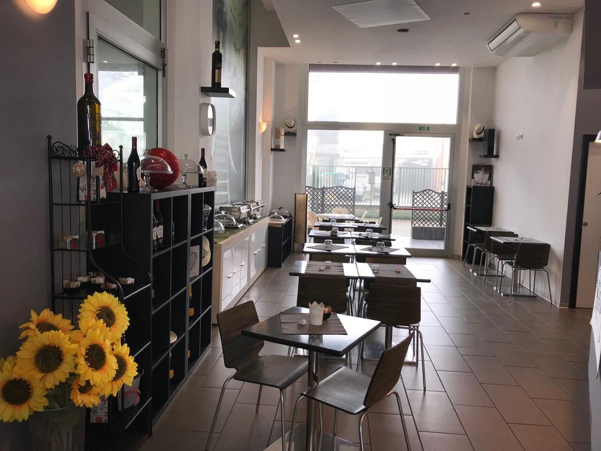 Residence Fermi Casarile Εξωτερικό φωτογραφία
