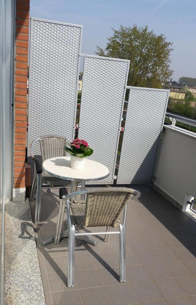 Residence Fermi Casarile Εξωτερικό φωτογραφία